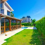 Paradise Town Villa Estella